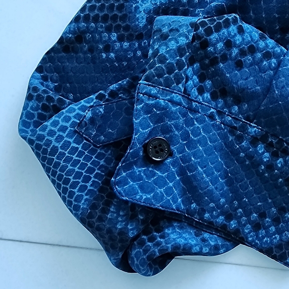 Burberry blue python button down blouse - Picture 5 of 7